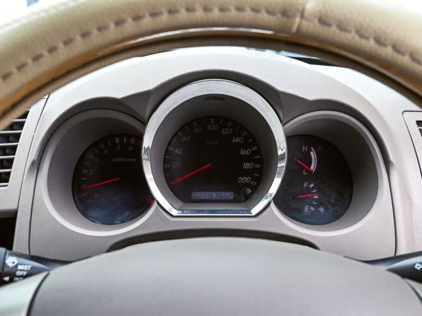Toyota Fortuner I с пробегом 2005 года, цена 1 749 000 рублей, 163881 км, внедорожник, Автокод Объявления