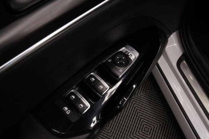 Kia K5 III с пробегом 2021 года, цена 2 690 000 рублей, 157290 км, седан, Автокод Объявления