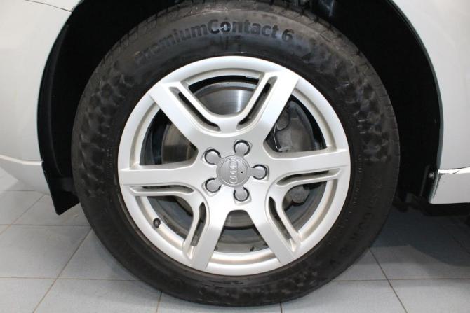 Audi Q5 I (8R) с пробегом 2012 года, цена 1 399 000 рублей, 220364 км, внедорожник, Автокод Объявления