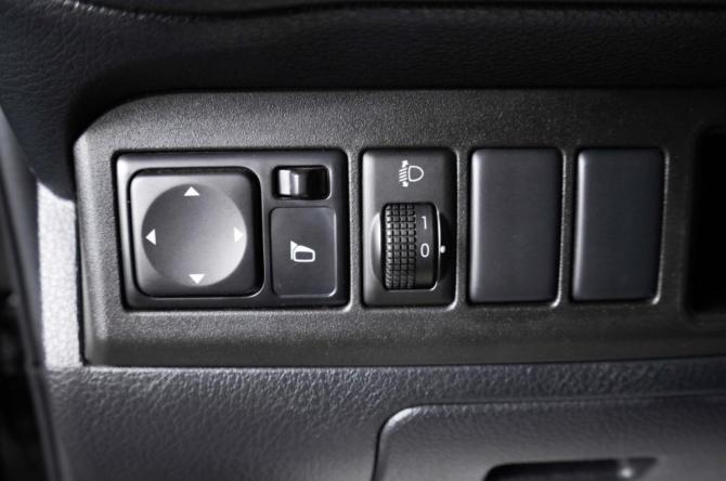 Nissan Note I Рестайлинг с пробегом 2013 года, цена 929 000 рублей, 26100 км, хэтчбек, Автокод Объявления