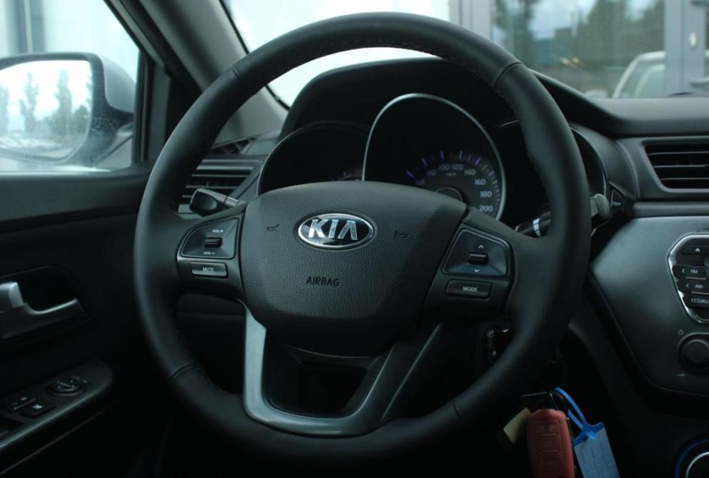 Kia Rio III Саратов  - изображение 17
