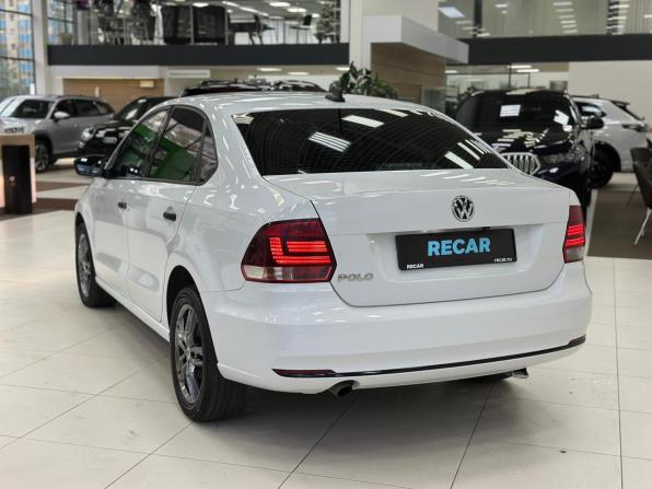 Volkswagen Polo V Рестайлинг с пробегом 2019 года, цена 1 390 000 рублей, 87974 км, седан, Автокод Объявления