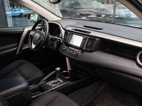 Toyota RAV4 IV (XA40) Рестайлинг с пробегом 2017 года, цена 2 250 000 рублей, 170000 км, внедорожник, Автокод Объявления