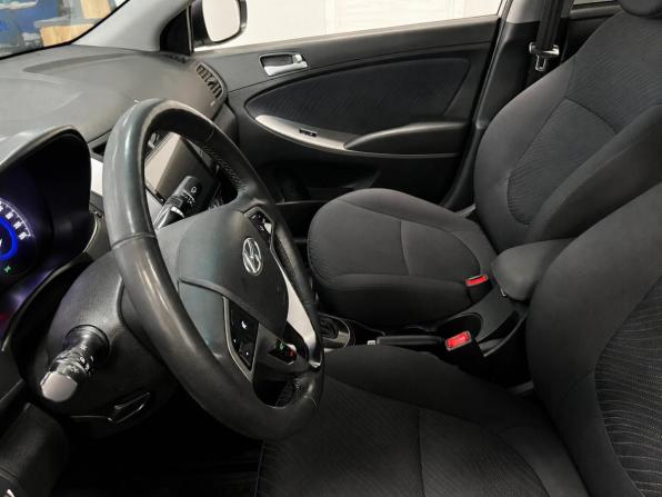 Hyundai Solaris I Рестайлинг с пробегом 2015 года, цена 1 020 000 рублей, 202566 км, седан, Автокод Объявления