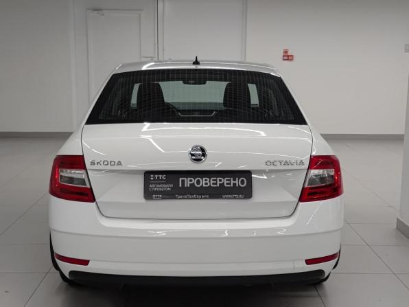 Skoda Octavia III (A7) Рестайлинг с пробегом 2017 года, цена 1 699 000 рублей, 61392 км, лифтбек, Автокод Объявления