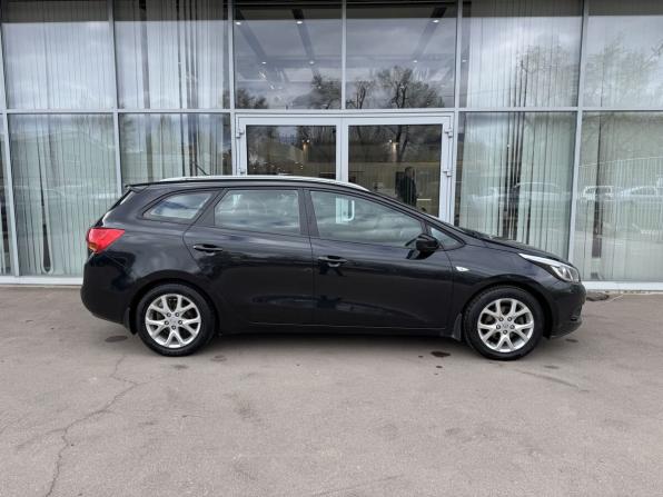 Kia Ceed II с пробегом 2014 года, цена 1 250 000 рублей, 120300 км, универсал, Автокод Объявления