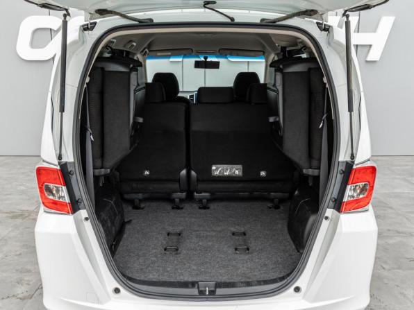 Honda Freed I Рестайлинг 2 с пробегом 2015 года, цена 1 230 000 рублей, 179009 км, компактвэн, Автокод Объявления