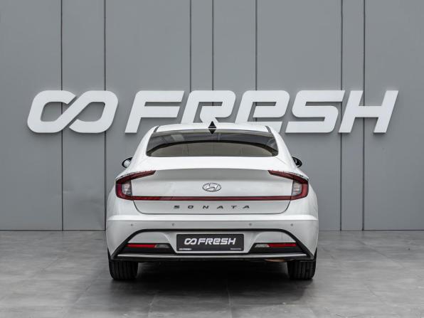 Hyundai Sonata VIII (DN8) с пробегом 2021 года, цена 2 325 000 рублей, 56472 км, седан, Автокод Объявления