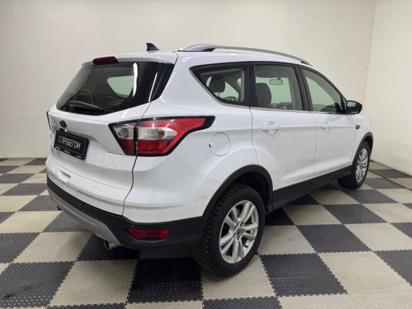 Ford Kuga II Рестайлинг с пробегом 2018 года, цена 1 810 000 рублей, 114000 км, внедорожник, Автокод Объявления