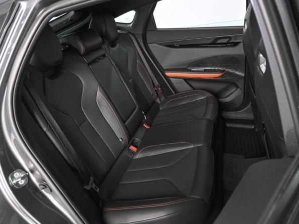 Changan UNI-V I с пробегом 2023 года, цена 2 279 000 рублей, 31119 км, лифтбек, Автокод Объявления