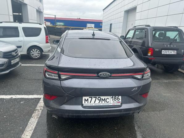 JAC J7 I с пробегом 2023 года, цена 1 400 000 рублей, 30000 км, лифтбек, Автокод Объявления