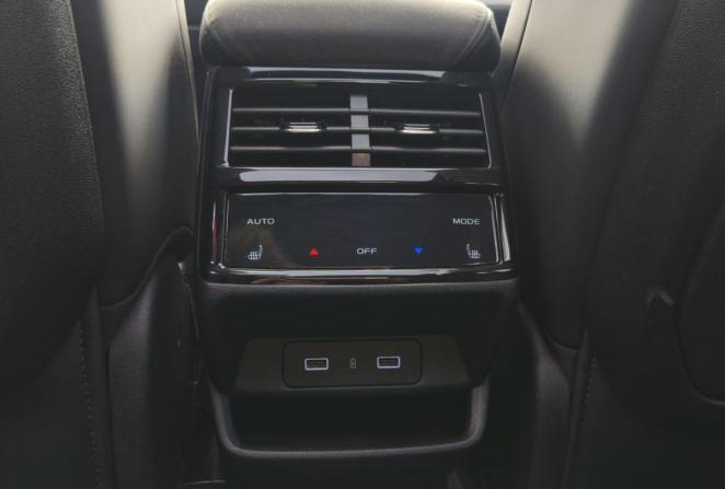 Geely Monjaro I с пробегом 2024 года, цена 3 532 000 рублей, 32127 км, внедорожник, Автокод Объявления