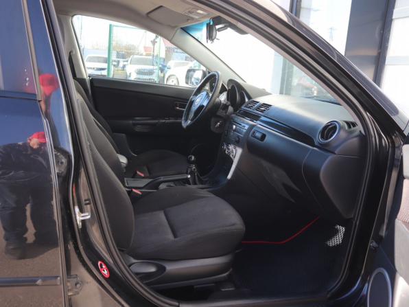 Mazda 3 I (BK) Рестайлинг с пробегом 2006 года, цена 299 000 рублей, 240000 км, седан, Автокод Объявления