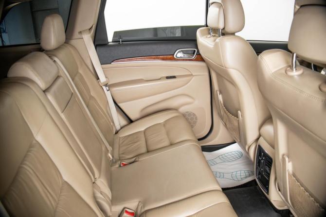 Jeep Cherokee V (KL) с пробегом 2012 года, цена 1 599 000 рублей, 360000 км, внедорожник, Автокод Объявления
