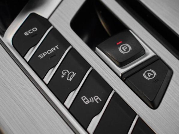 Geely Coolray I с пробегом 2021 года, цена 1 680 000 рублей, 72319 км, внедорожник, Автокод Объявления
