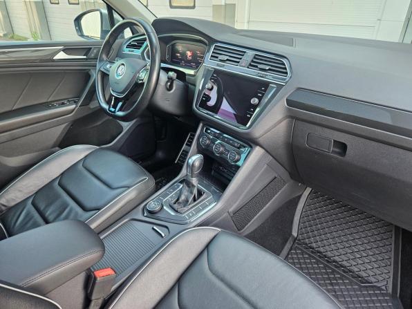 Volkswagen Tiguan II с пробегом 2019 года, цена 3 221 000 рублей, 62000 км, внедорожник, Автокод Объявления