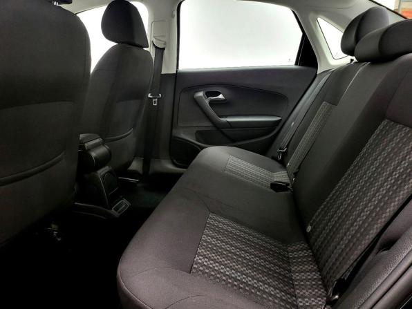 Volkswagen Polo V Рестайлинг с пробегом 2019 года, цена 1 000 000 рублей, 92197 км, седан, Автокод Объявления