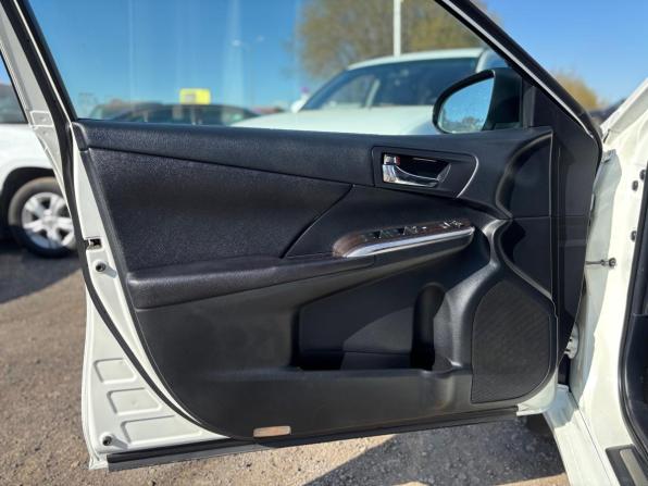 Toyota Camry VII (XV50) Рестайлинг с пробегом 2015 года, цена 1 695 000 рублей, 154431 км, седан, Автокод Объявления