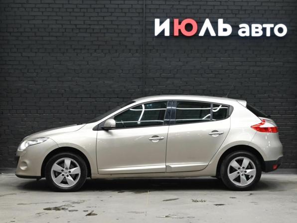Renault Megane III с пробегом 2012 года, цена 880 000 рублей, 105725 км, хэтчбек, Автокод Объявления