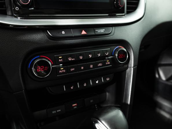 Kia Ceed III с пробегом 2020 года, цена 1 684 777 рублей, 121134 км, универсал, Автокод Объявления