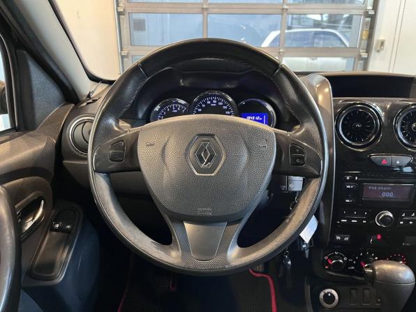 Renault Duster I Рестайлинг с пробегом 2016 года, цена 950 000 рублей, 194311 км, внедорожник, Автокод Объявления