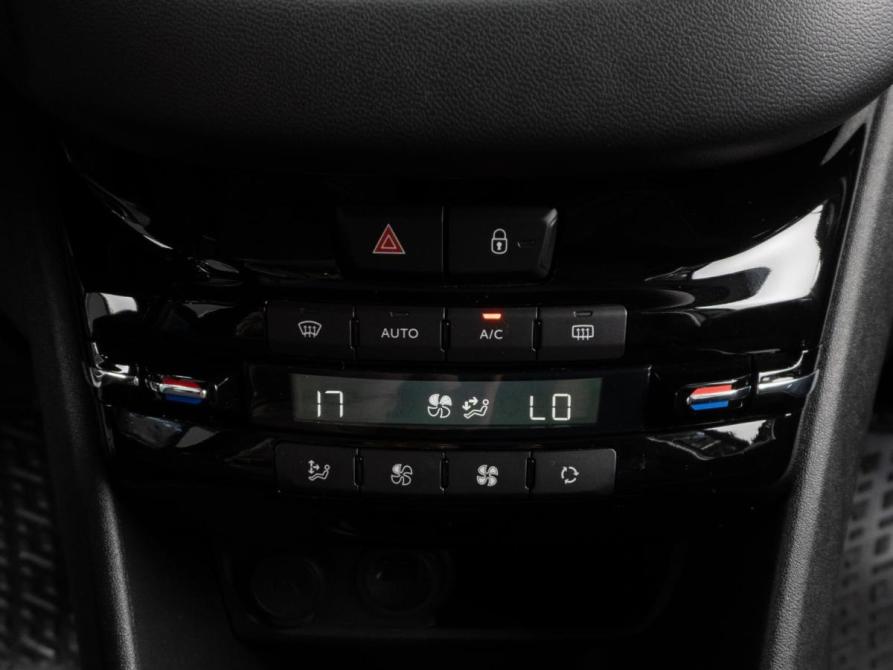 Peugeot 208 I Рестайлинг Тюмень  - изображение 16