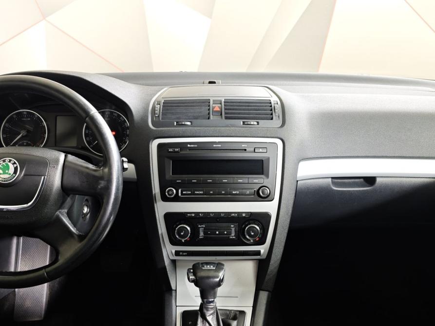 Skoda Octavia II (A5) Рестайлинг Москва  - изображение 15