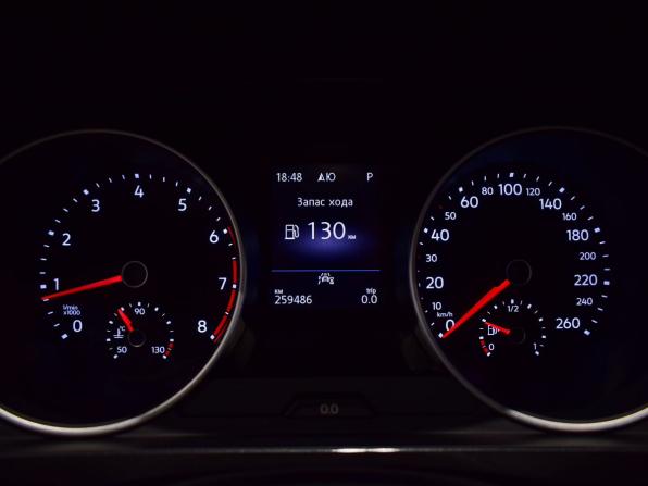 Volkswagen Tiguan II Рестайлинг с пробегом 2021 года, цена 2 190 999 рублей, 259482 км, внедорожник, Автокод Объявления