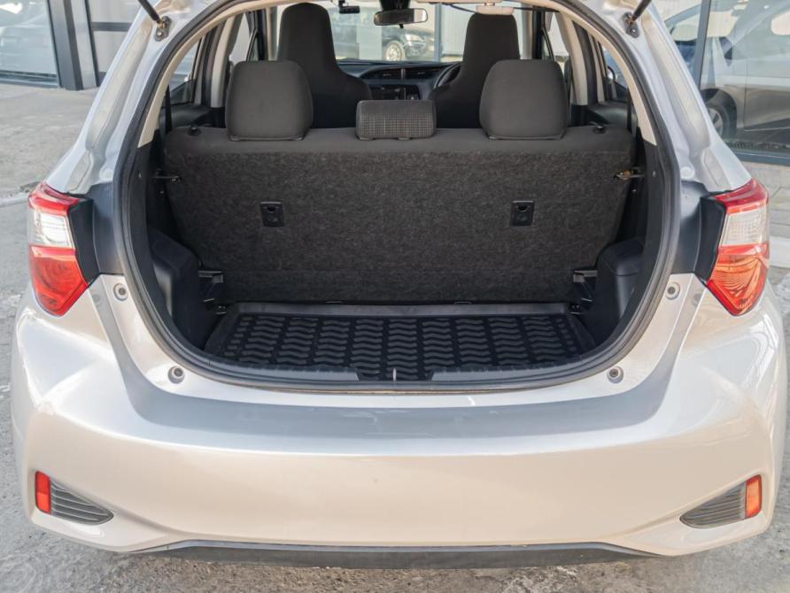 Toyota Vitz III (XP130) Рестайлинг 2 Краснодар  - изображение 17