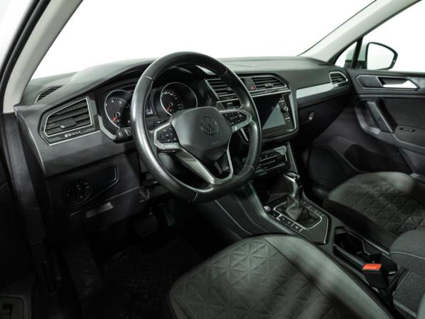 Volkswagen Tiguan II Рестайлинг с пробегом 2021 года, цена 2 579 777 рублей, 69793 км, внедорожник, Автокод Объявления