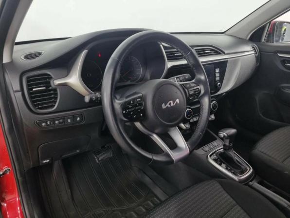 Kia Rio IV Рестайлинг с пробегом 2021 года, цена 1 792 000 рублей, 60210 км, хэтчбек, Автокод Объявления