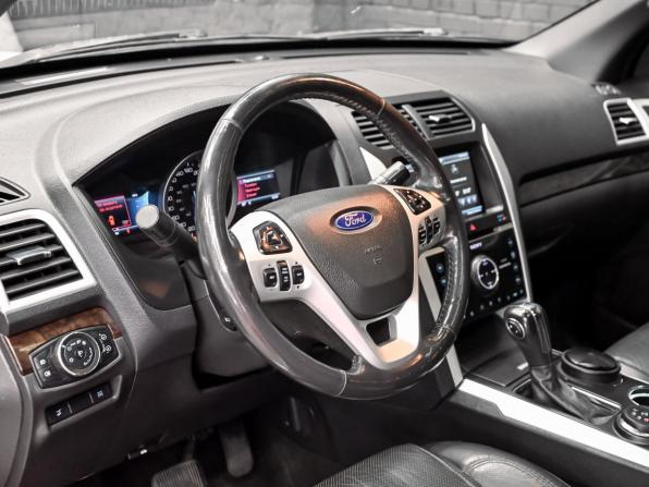 Ford Explorer V с пробегом 2012 года, цена 1 750 000 рублей, 296842 км, внедорожник, Автокод Объявления