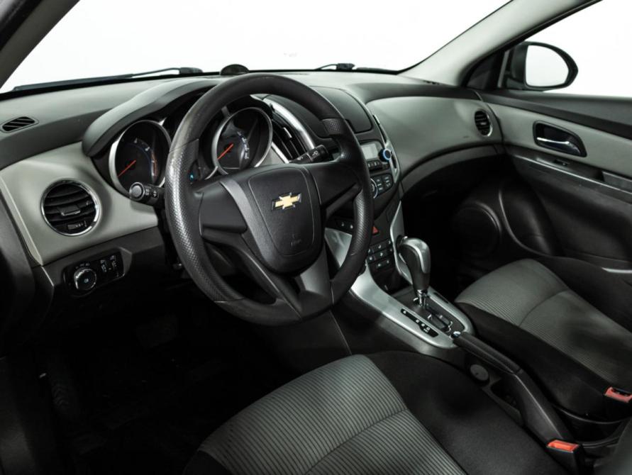 Chevrolet Cruze I Рестайлинг Санкт-Петербург  - изображение 12