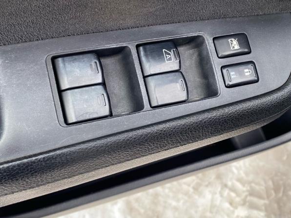 Nissan Tiida I с пробегом 2007 года, цена 350 000 рублей, 302391 км, седан, Автокод Объявления