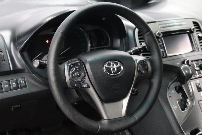 Toyota Venza I Рестайлинг с пробегом 2014 года, цена 1 765 650 рублей, 395575 км, внедорожник, Автокод Объявления