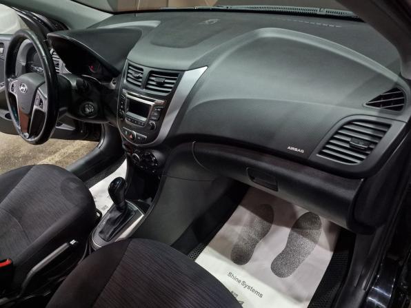 Hyundai Solaris I Рестайлинг с пробегом 2016 года, цена 945 000 рублей, 174569 км, седан, Автокод Объявления