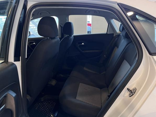 Volkswagen Polo V с пробегом 2012 года, цена 410 000 рублей, 184277 км, седан, Автокод Объявления