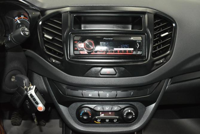 Lada (ВАЗ) Vesta I с пробегом 2017 года, цена 599 000 рублей, 177000 км, седан, Автокод Объявления