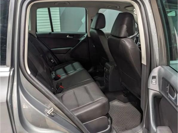 Volkswagen Tiguan I Рестайлинг с пробегом 2011 года, цена 1 325 000 рублей, 116828 км, внедорожник, Автокод Объявления