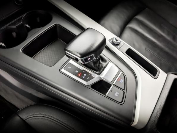 Audi A4 V (B9) Рестайлинг с пробегом 2021 года, цена 3 100 000 рублей, 94094 км, седан, Автокод Объявления