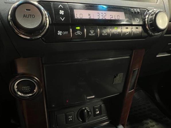 Toyota Land Cruiser Prado 150 Series Рестайлинг 1 с пробегом 2015 года, цена 3 350 000 рублей, 189000 км, внедорожник, Автокод Объявления