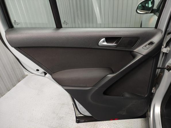 Volkswagen Tiguan I Рестайлинг с пробегом 2012 года, цена 990 000 рублей, 123730 км, внедорожник, Автокод Объявления
