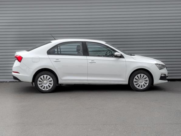 Skoda Rapid II с пробегом 2021 года, цена 1 195 000 рублей, 181183 км, лифтбек, Автокод Объявления