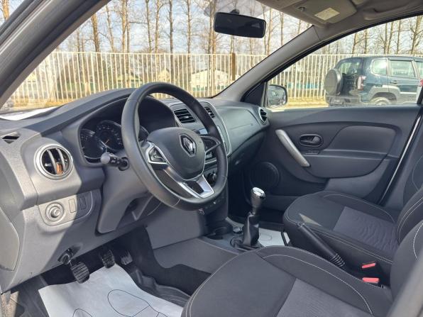Renault Sandero II Рестайлинг с пробегом 2021 года, цена 1 234 000 рублей, 135039 км, хэтчбек, Автокод Объявления