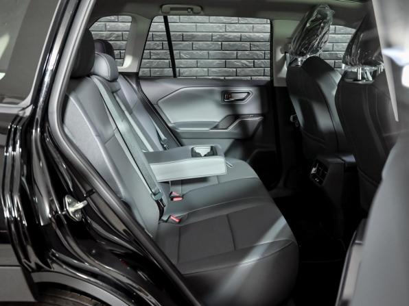 Toyota RAV4 VI (XA60) с пробегом 2026 года, цена 4 325 000 рублей, 35 км, внедорожник, Автокод Объявления