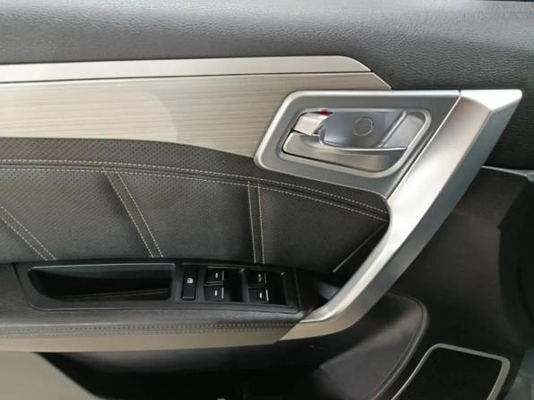 Geely Emgrand X7 I Рестайлинг 2 с пробегом 2019 года, цена 1 290 000 рублей, 90432 км, внедорожник, Автокод Объявления