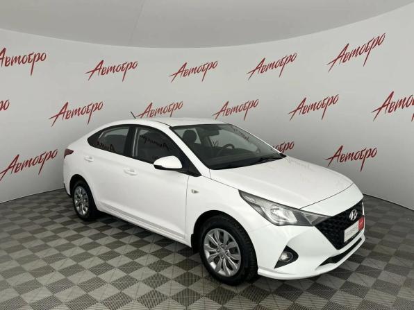 Hyundai Solaris II Рестайлинг с пробегом 2022 года, цена 1 585 000 рублей, 69035 км, седан, Автокод Объявления