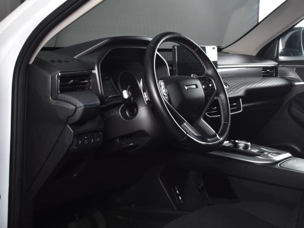 Haval Jolion I Рестайлинг с пробегом 2024 года, цена 1 829 995 рублей, 24450 км, внедорожник, Автокод Объявления