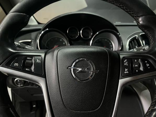 Opel Astra J с пробегом 2011 года, цена 580 000 рублей, 235350 км, хэтчбек, Автокод Объявления
