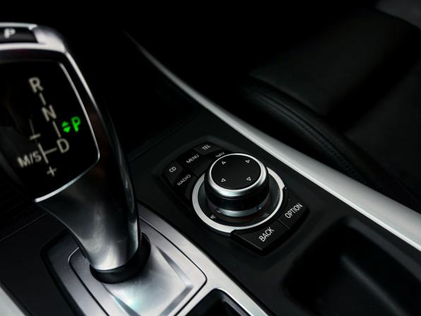 BMW X5 II (E70) Рестайлинг с пробегом 2011 года, цена 2 200 000 рублей, 234300 км, внедорожник, Автокод Объявления